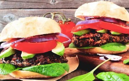 Deux burgers valent mieux que des frites!